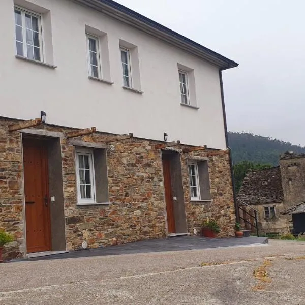 Apartamentos Rurales El Castro TARAMUNDI, hotel Taramundiban