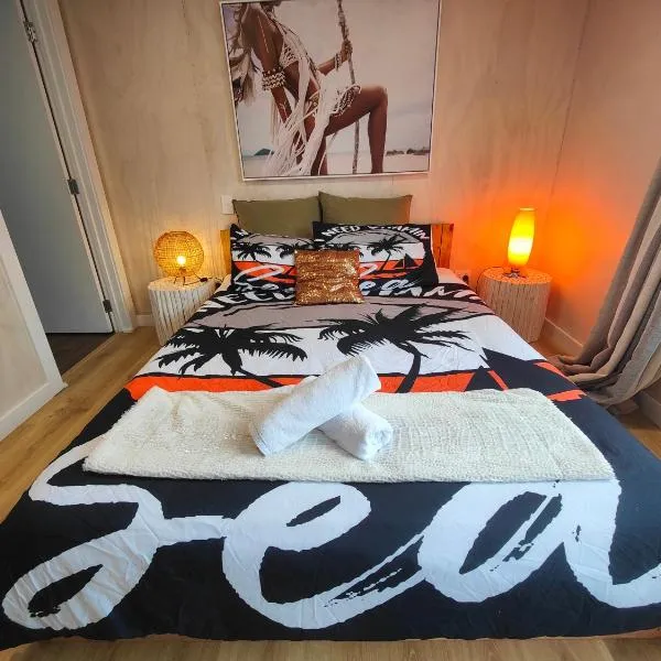 Vitamin Sea Beach House, hotel sa Riverton