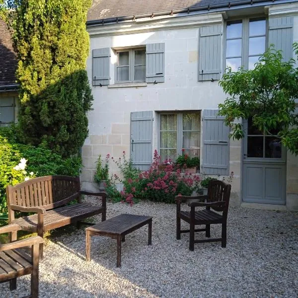 Près des châteaux de la Loire et du zoo de Beauval, hotel in Orbigny