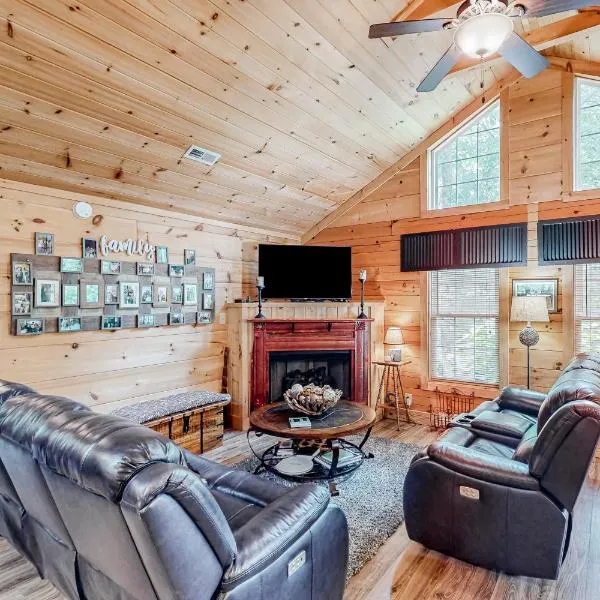Wild Rose Cabin, hotel in Lake Lure