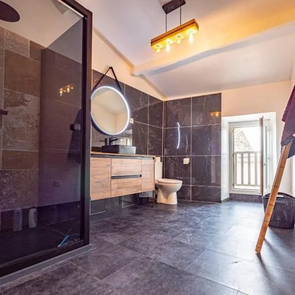 Au cœur des baux – hotel w mieście Les Baux-de-Provence
