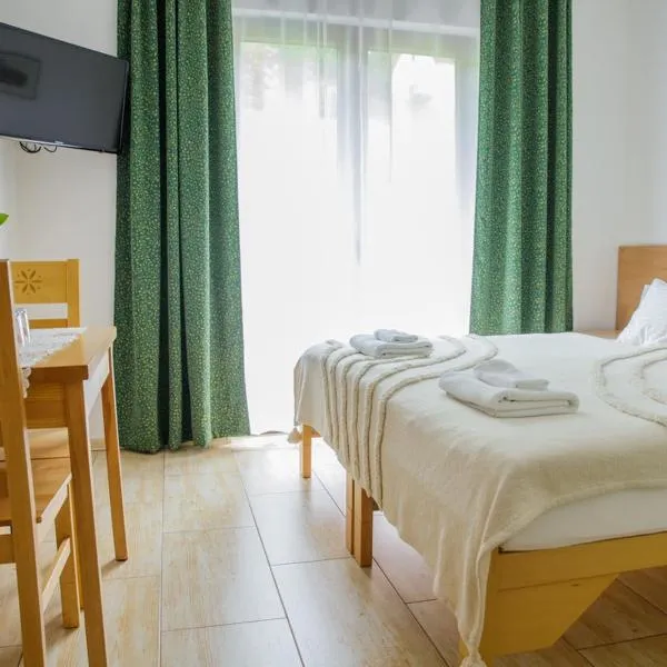 Cudne Manowce، فندق في فيسلا