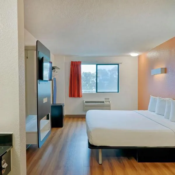 Suites Los Angeles CA Los Angeles LAX, khách sạn ở Inglewood