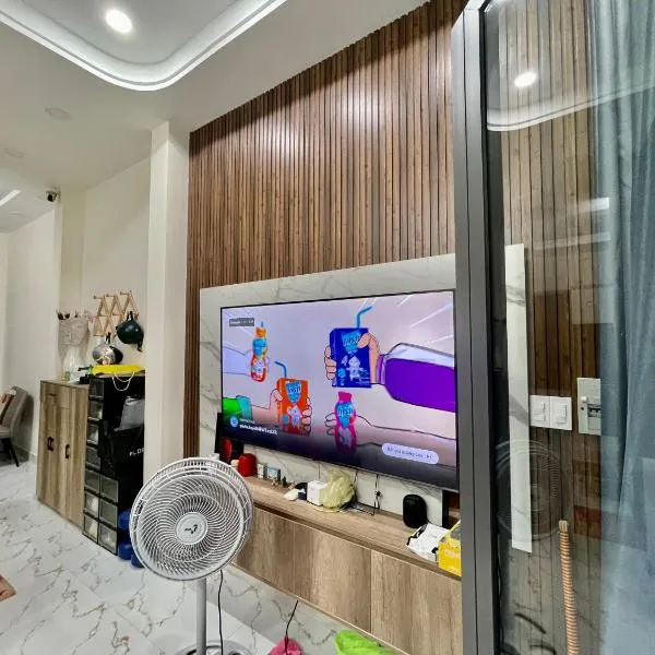 Sweet Home LGBTQ, hotel in Ho Chi Minh City