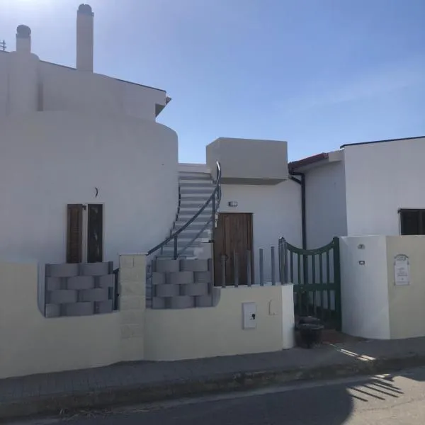 Fausthome Sant'Antioco, hotel in SantʼAntìoco