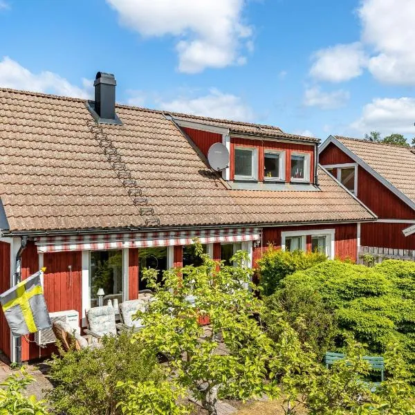 Holiday Home Mölltorp - VGT119 by Interhome, hotel in Forsvik