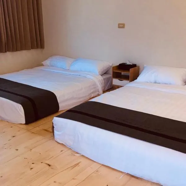 Starry Sky Hostel, hotel en Checheng