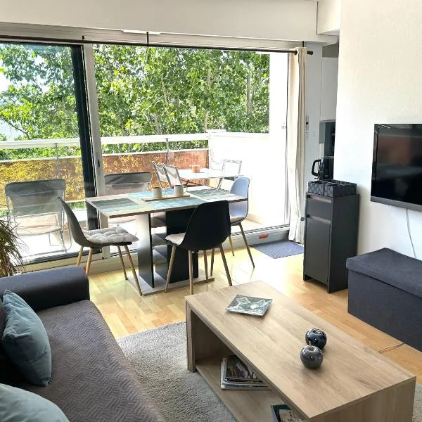 LA BAULE : T2 TRÈS PROCHE MER AU CALME、ラ・ボールのホテル