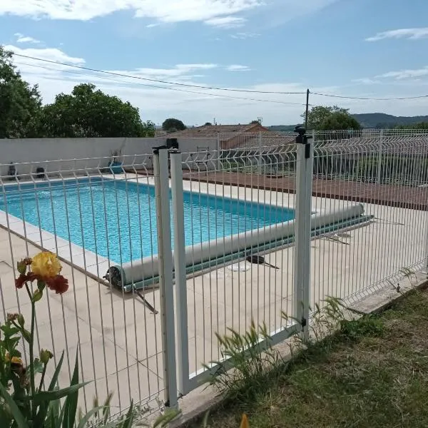 Le Nid Ardèchois, hotel in Saint-Just