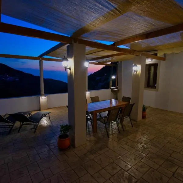 West Crete House, hotel v destinaci Kámbos