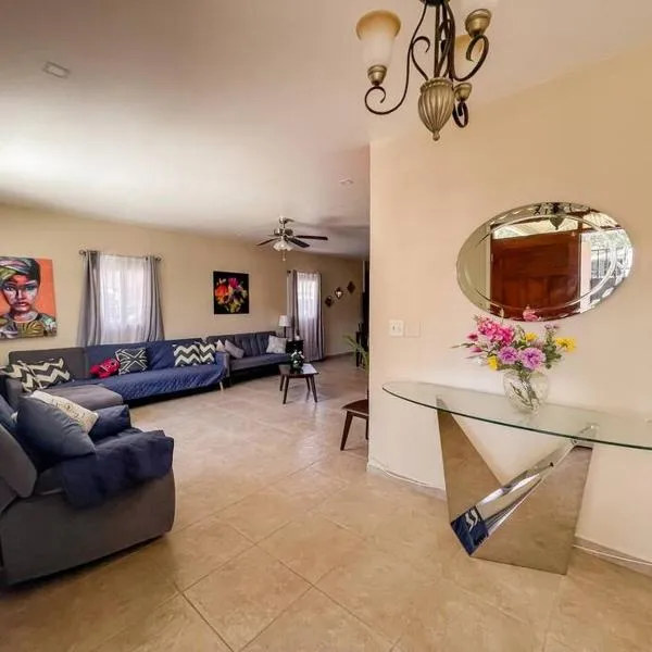 Dos Morenas Apartments - Apt 1, ξενοδοχείο σε Bajo Boquete