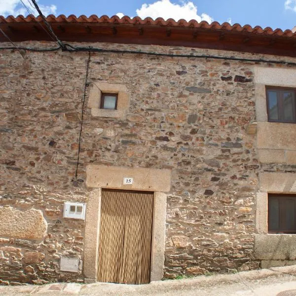 vivienda turistica EL PATIO, hotel en Saucelle