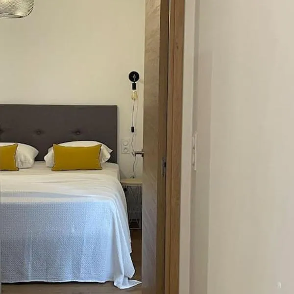 Appartement centre ville Corte (F), hotel Corte-ban