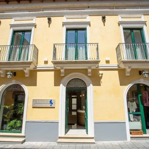 Odissea Residence e Rooms, отель в Санта-Мария-ди-Кастеллабате