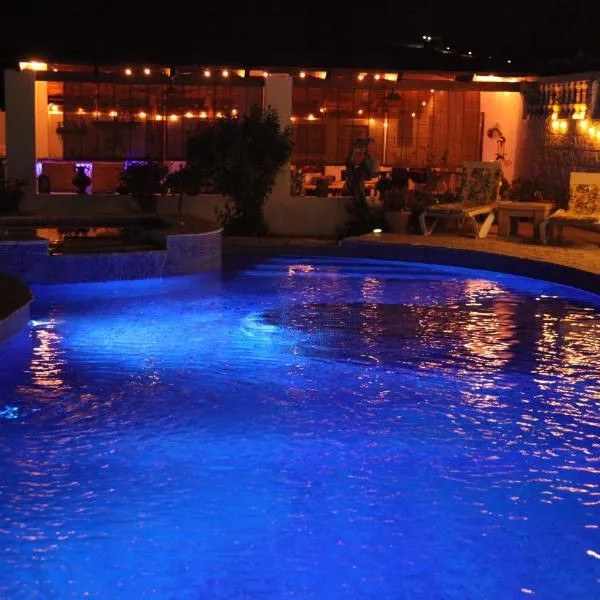 The Dragonfly Retreat, hotel v Malaze