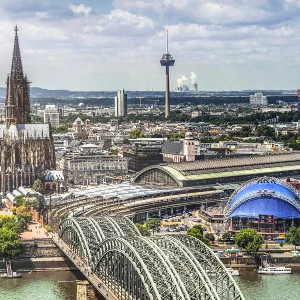 ホリデイ イン エクスプレス ケルン トロイスドルフ（Holiday Inn Express Cologne Troisdorf by IHG）、トロイスドルフのホテル