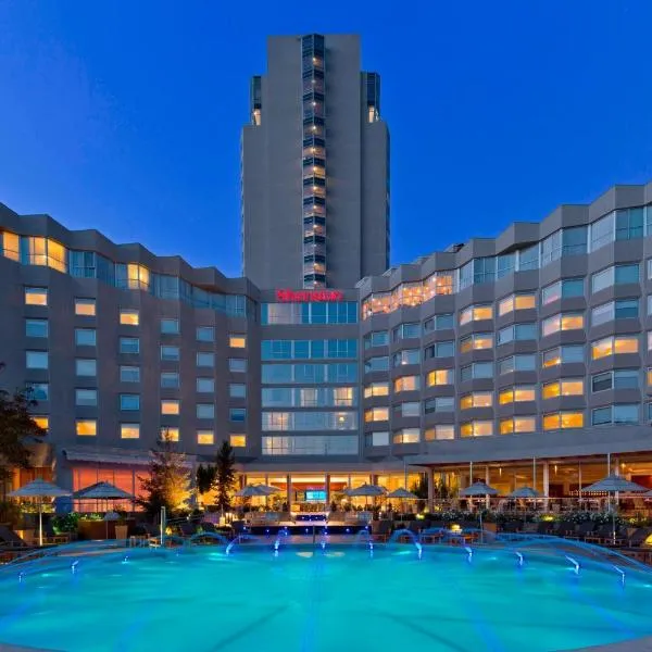 Sheraton Santiago Hotel & Convention Center: La Reina'da bir otel