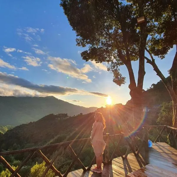 Lù Homestay Tà Xùa, hotel di Bắc Yên