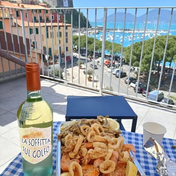La soffitta sul golfo, hotel v destinaci Lerici