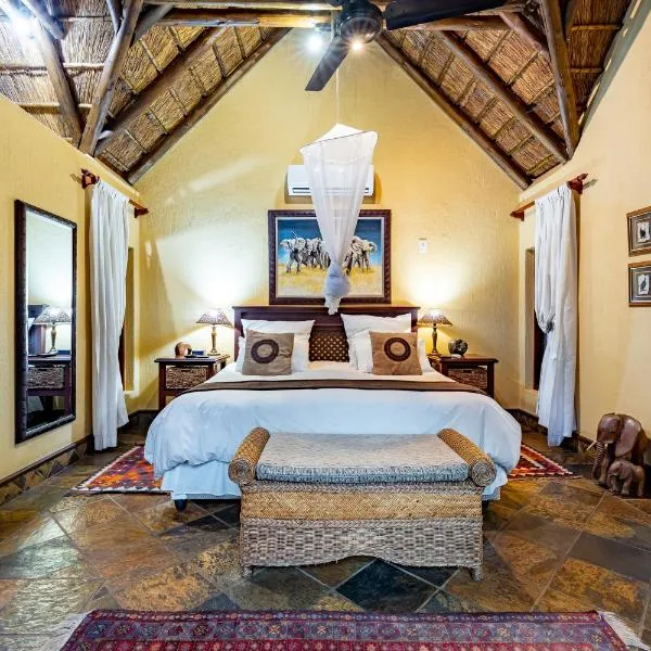 Mhlati Guest Cottages, hotel in Malelane