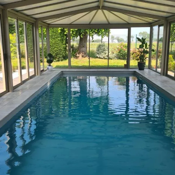 Villa avec piscine intérieure chauffée toute l'année mer à 3mn, hotel v destinaci Gonneville-en-Auge