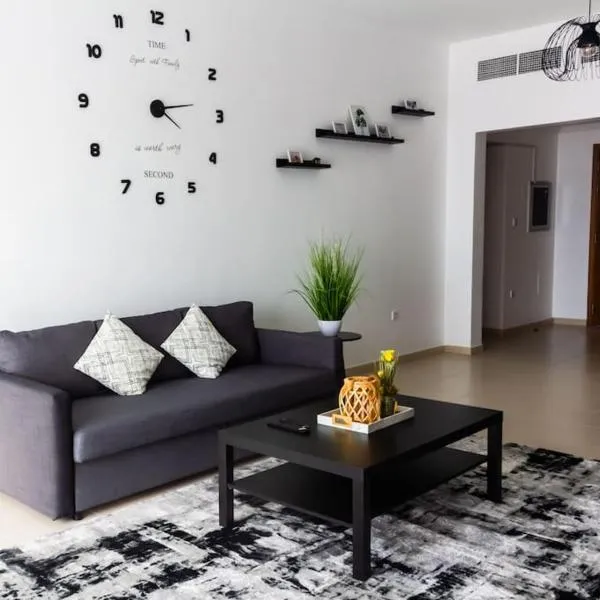 Supurb 2 Bed Room Apt Sea Front (Side View), hotel in Abu Dhabi