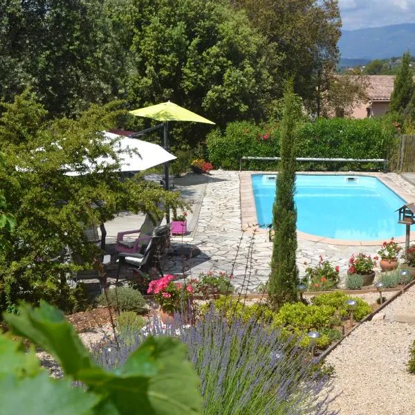 Appartement T2 – hotel w mieście Montauroux