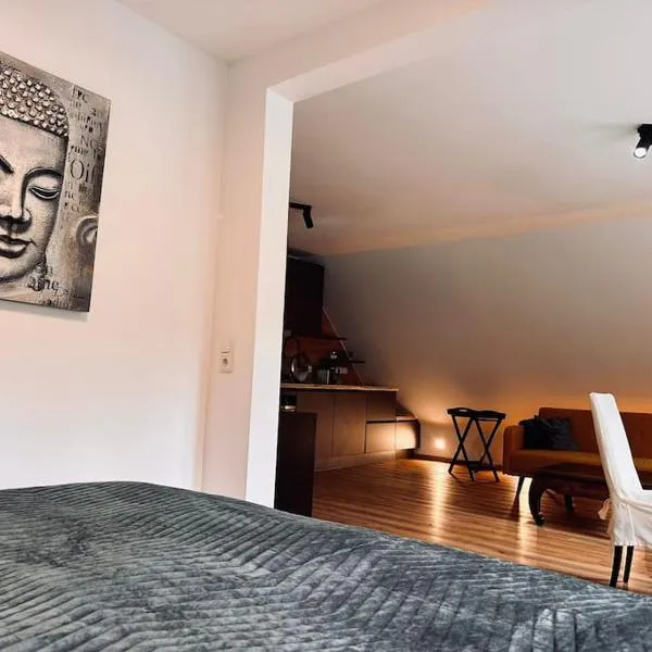 Moderne Ferienwohnung Zweifall、シュトルベルクのホテル