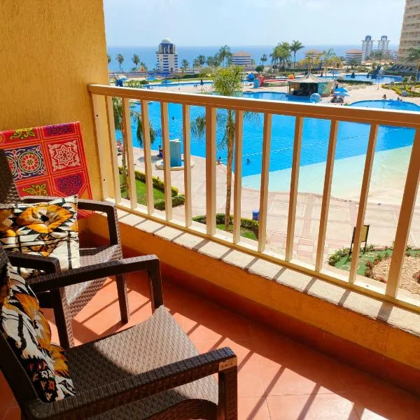 شاليه تامر عمر في ابراج بورتو السخنة للعائلات فقط Tamer Omar's Chalet in Porto Elsokhna Towers only Family, hotel v destinaci Ain Soukhna