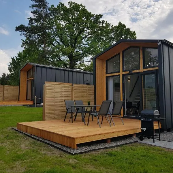 DOMKI POD DĘBAMI , Radawa, hotel v destinaci Radawa