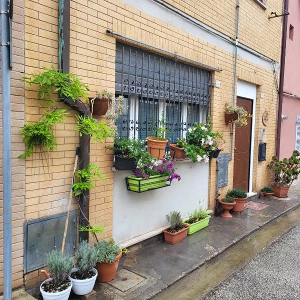 A CASA DI NONNA LUISA, hotel v destinaci Porto San Giorgio