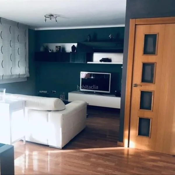 Piso Jùlia – hotel w mieście Mataró