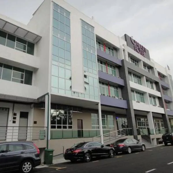 Galaxy Hotel, hotel a Simpang Ampat