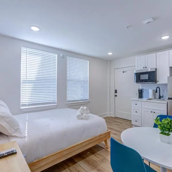Royal Cheetah Studio Apartment, hotel in Galveston