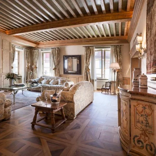 Annecy Historical Center - 165 square meter - 3 bedrooms & 3 bathrooms – hotel w Annecy