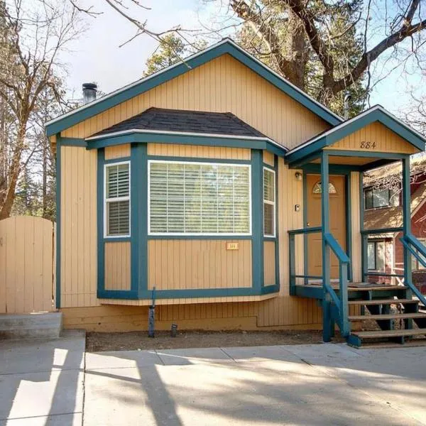 Karin's Cottage - Close to Bear Mountain and Snow Summit, Hotel in Big Bear Lake