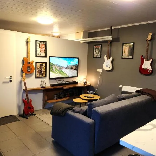 Studio Seven 7, hotel v Keflavíku