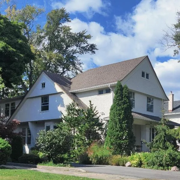 Historic Oak Park Residence, hotel in Oak Park