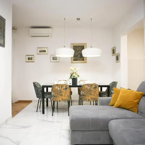 New & Luxury apartment Tony, hotel em Split