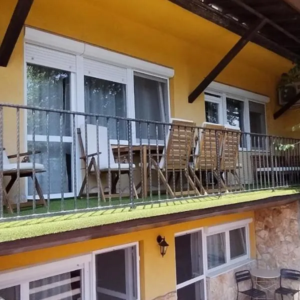 Levendula apartmanház – hotel w Hajduszoboszlo