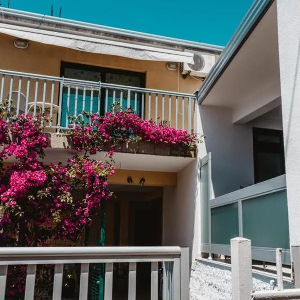 Ankica & Anamarija Apartments, hotel in Neum