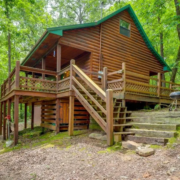 Rural Arkansas Vacation Rental with Wraparound Porch, hotel v destinaci Heber Springs