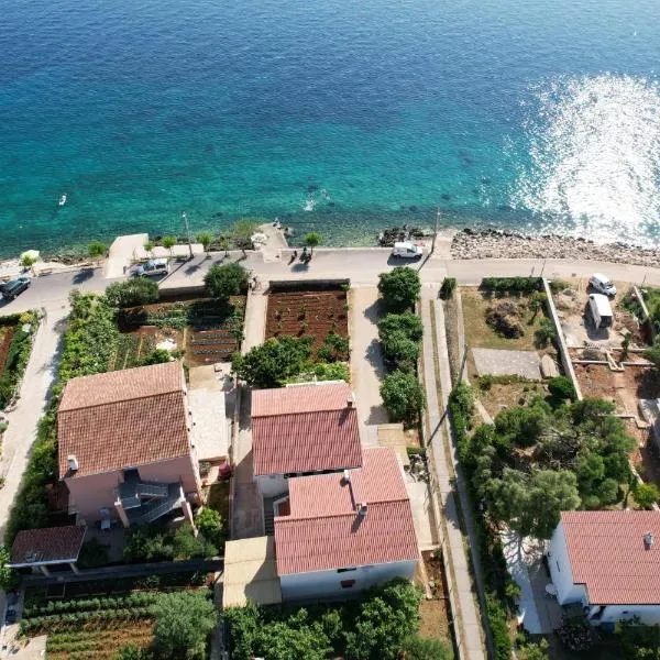 Apartments Lunjski, hotel v destinaci Lun