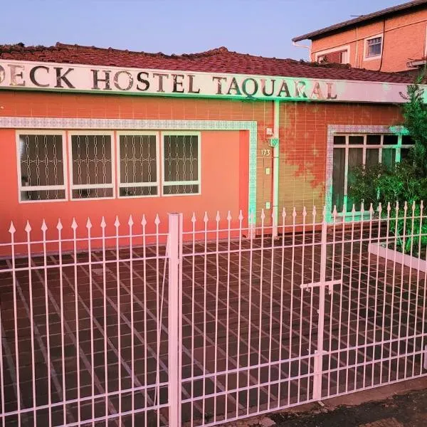 Deck Hostel Taquaral, hotel v destinaci Campinas