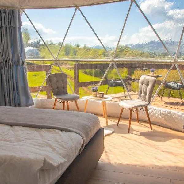 Sanctum Glamping, hotel di Schitu-Topolniţei