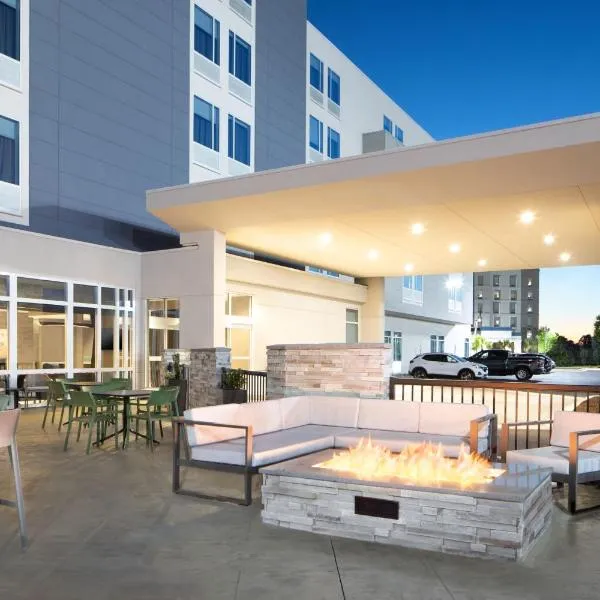 SpringHill Suites by Marriott Columbia near Fort Jackson、コロンビアのホテル