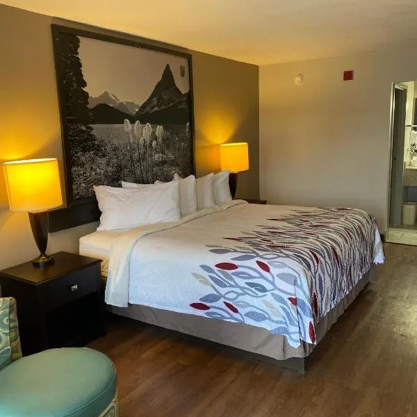 Red Roof Inn Savannah North I-95 - Port Wentworth، فندق في بورت وينتورث