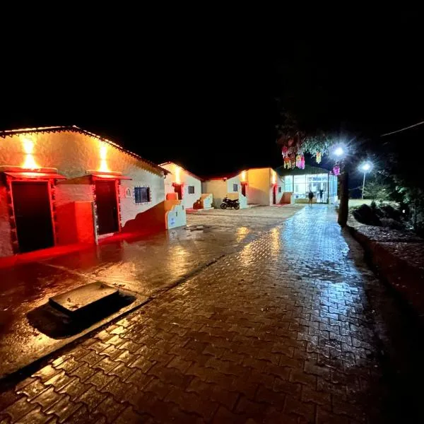 Kana Mud An Ethnic Village Resort - Beautiful View of Gangotri Mountains photo 2