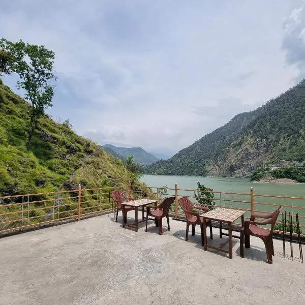 Chamera Inn chamba, hotel en Dalhousie