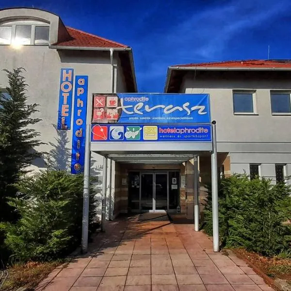 Aphrodite Hotel, hotel v destinaci Göd